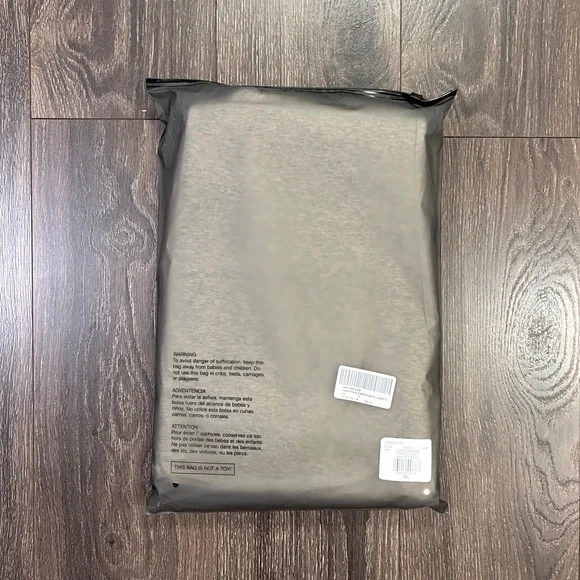 Fear of God FOG Essentials 1977 Jogger Sweatpants Light Oatmeal Grey / Off White - Picture 10 of 11